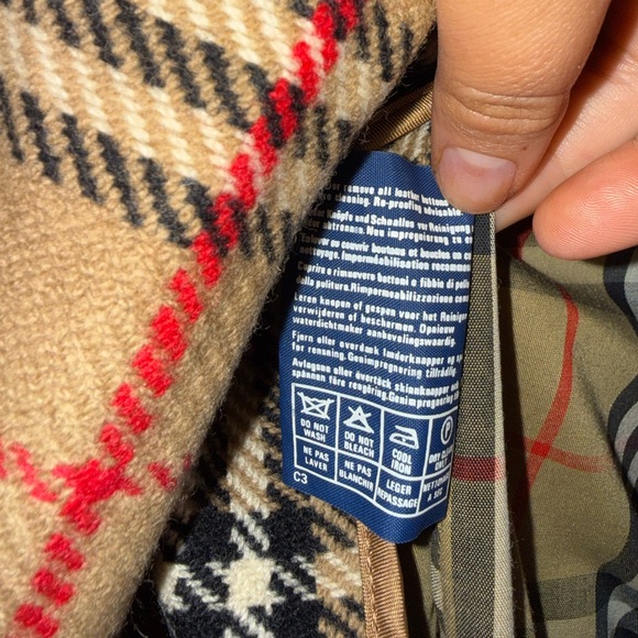 Vintage Burberry Burberrys Trench Coat Tan Plaid Lined Belted 46 Long Classic - Picture 9 of 16